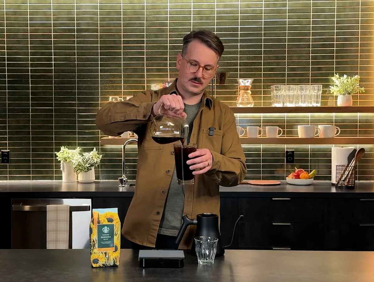 Video tutorial on How to Brew: Iced pour-over.